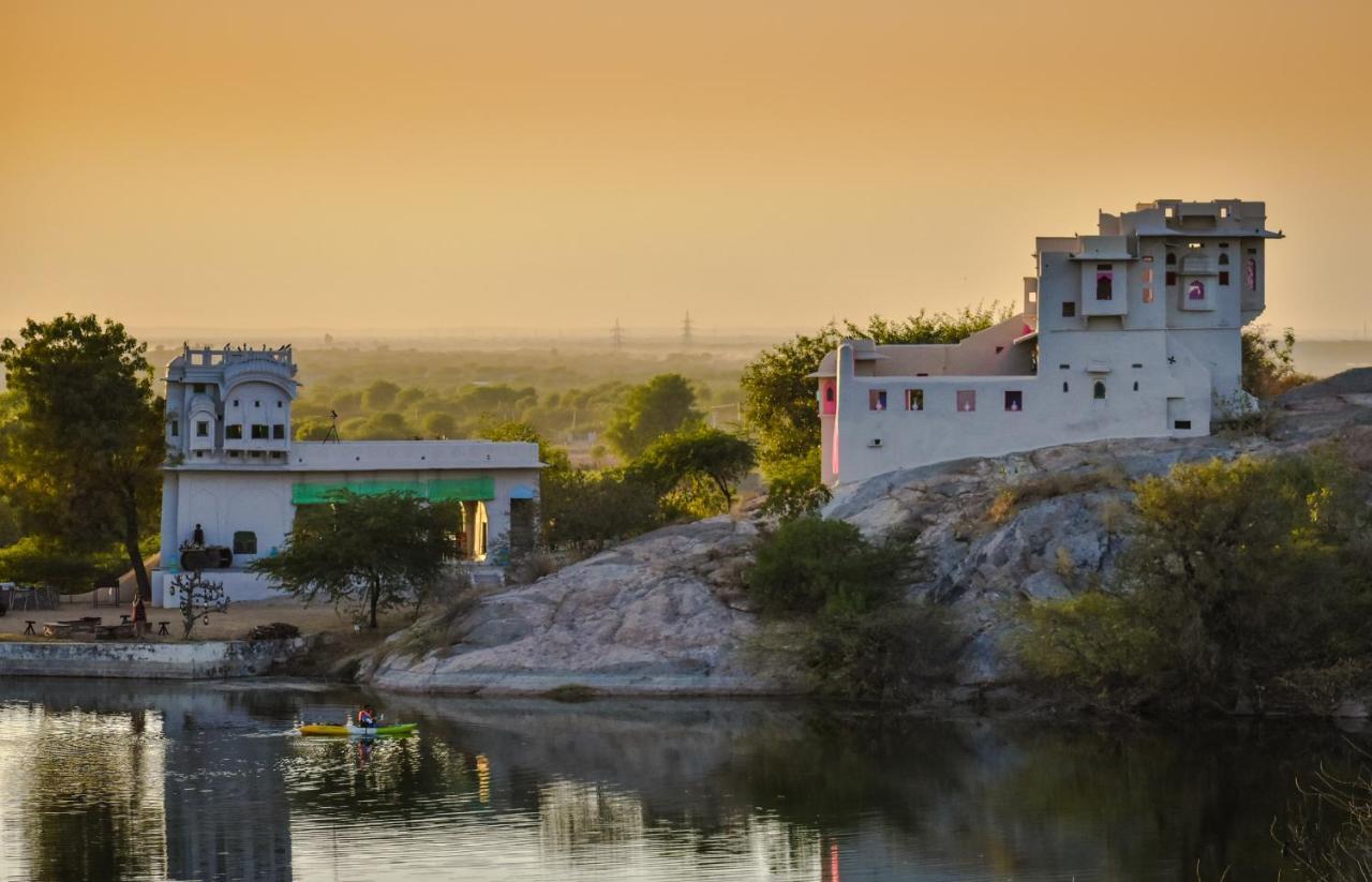 Brij Lakshman Sagar, Pali - Small Luxury Hotels Of The World Raipur  エクステリア 写真
