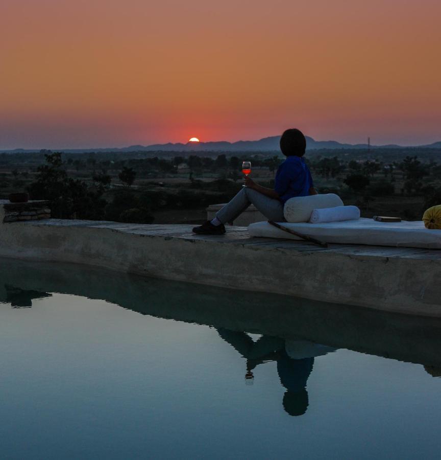 Brij Lakshman Sagar, Pali - Small Luxury Hotels Of The World Raipur  エクステリア 写真