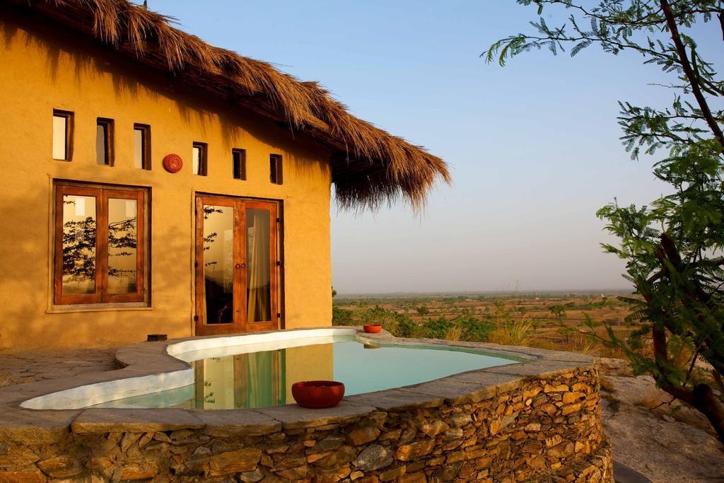 Brij Lakshman Sagar, Pali - Small Luxury Hotels Of The World Raipur  部屋 写真