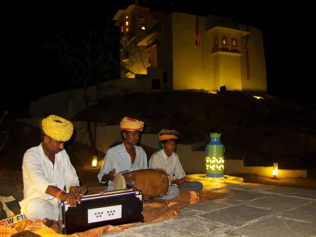 Brij Lakshman Sagar, Pali - Small Luxury Hotels Of The World Raipur  エクステリア 写真