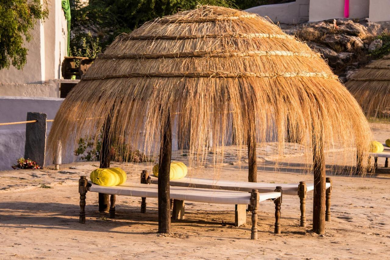 Brij Lakshman Sagar, Pali - Small Luxury Hotels Of The World Raipur  エクステリア 写真