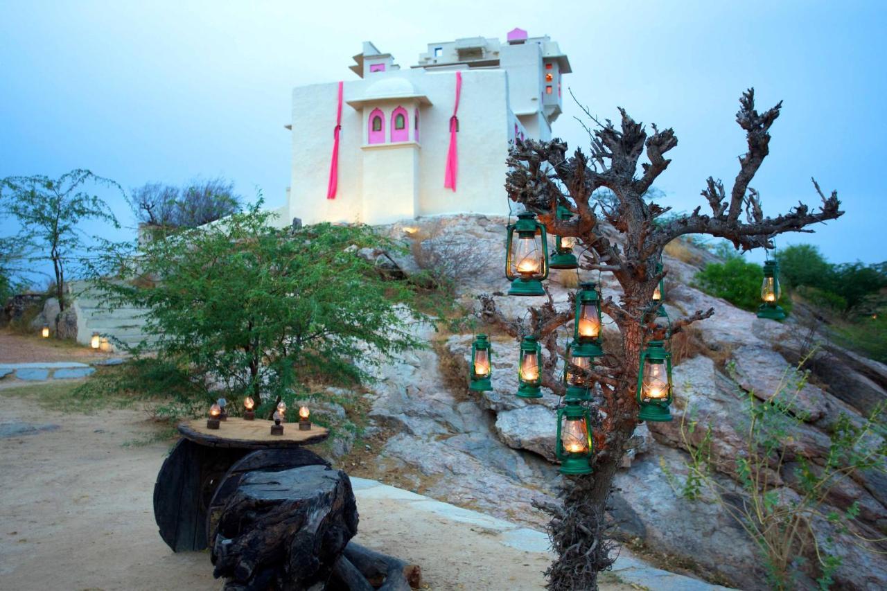 Brij Lakshman Sagar, Pali - Small Luxury Hotels Of The World Raipur  エクステリア 写真